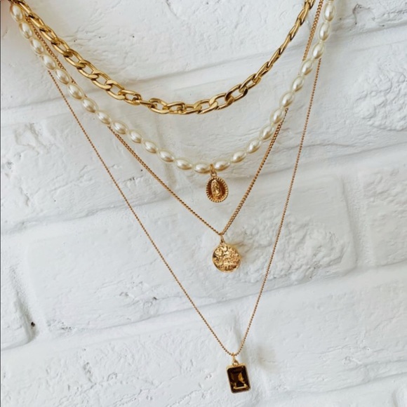 Closing SALE!Pearl, gold multilayered necklace - Picture 5 of 8